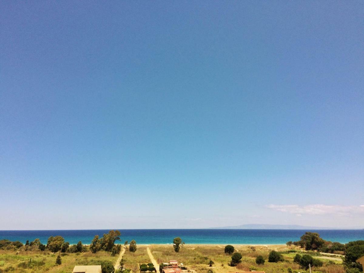 Tyrrhenian Sea Apartment Torre Faro Luaran gambar